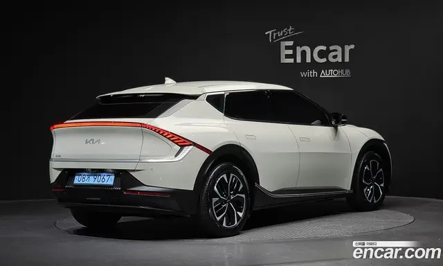 Kia EV6 2023 0.1 автомат (гидро), миниатюра 2