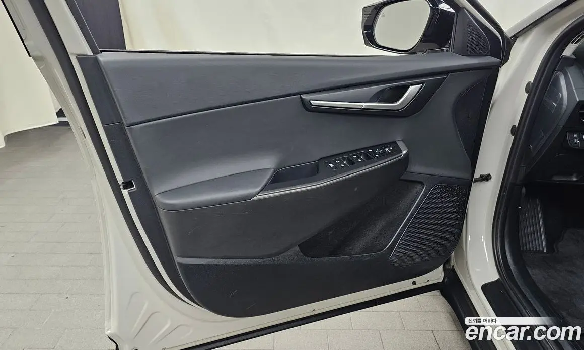 Kia EV6 2023 0.1 автомат (гидро), фото 14