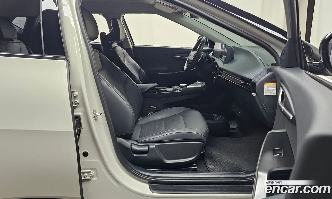 Kia EV6 2023 0.1 автомат (гидро), фото 16