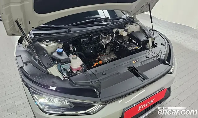 Kia EV6 2023 0.1 автомат (гидро), миниатюра 6
