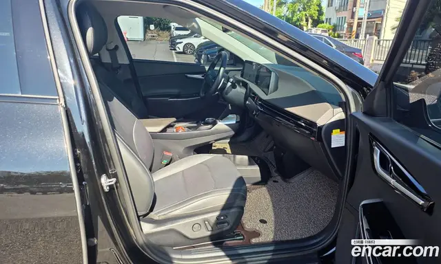 Kia EV6 2024 0.1 автомат (гидро), миниатюра 7