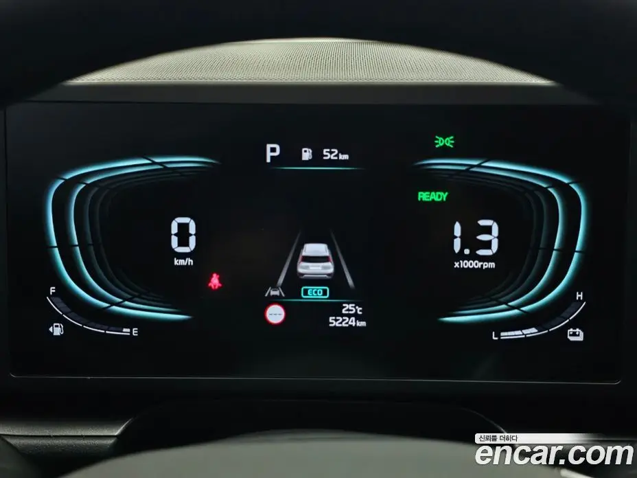 Kia Niro 2025 1.6 автомат (гидро), фото 11