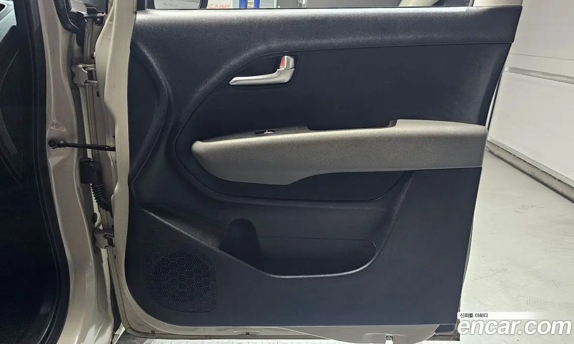 Kia Ray 2020 1.0 автомат (гидро), фото 15