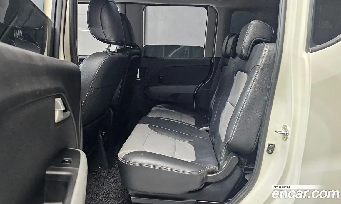 Kia Ray 2020 1.0 автомат (гидро), фото 17