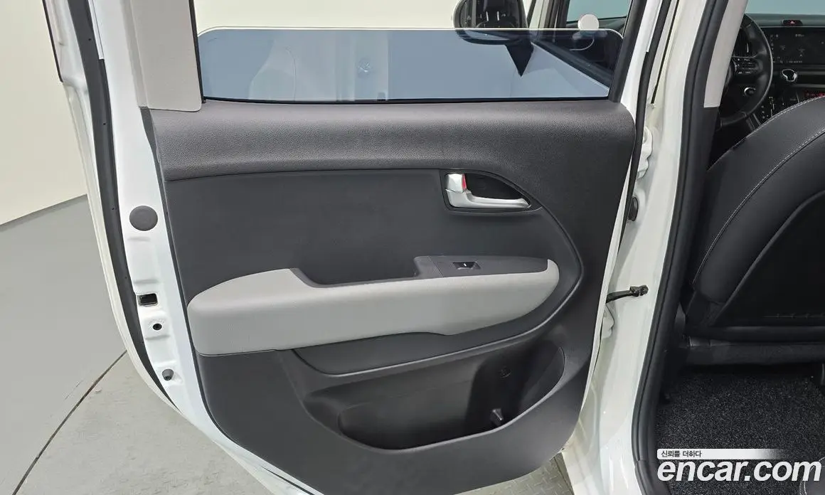 Kia Ray 2024 1.0 автомат (гидро), фото 15