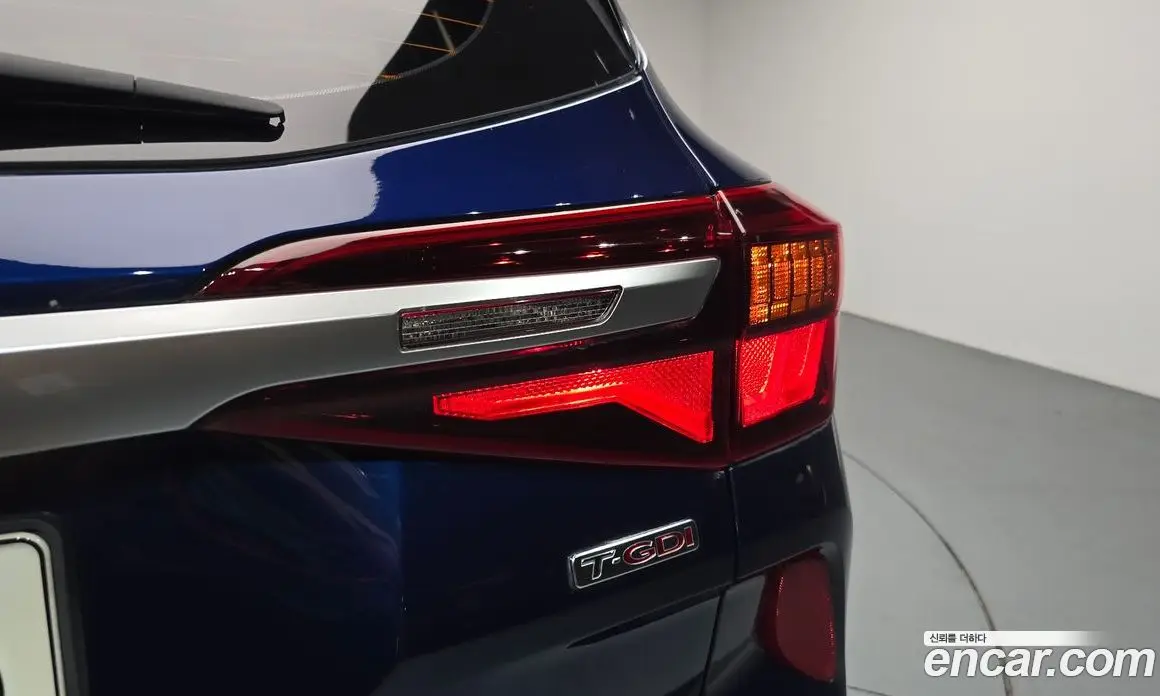 Kia Seltos 2020 1.6 автомат (гидро), фото 8