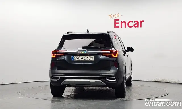 Kia Seltos 2022 1.6 автомат (гидро), миниатюра 3