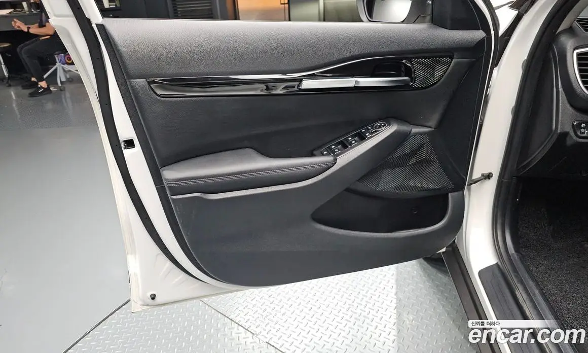Kia Seltos 2022 1.6 автомат (гидро), фото 14