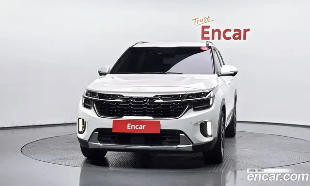 Kia Seltos 2023 2.0 автомат (гидро), миниатюра 3