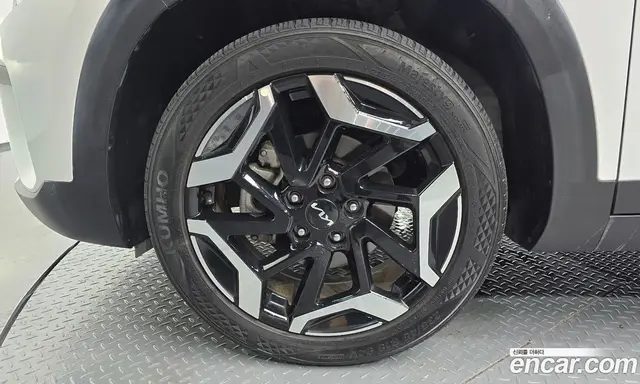 Kia Seltos 2023 2.0 автомат (гидро), миниатюра 5