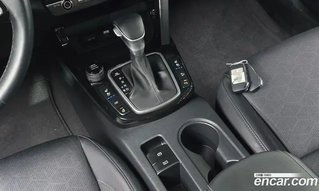 Kia Seltos 2023 2.0 автомат (гидро), миниатюра 9