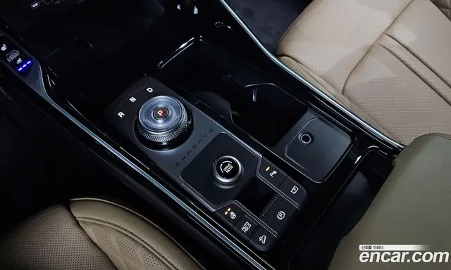 Kia Sorento 2023 1.6 автомат (гидро), миниатюра 12