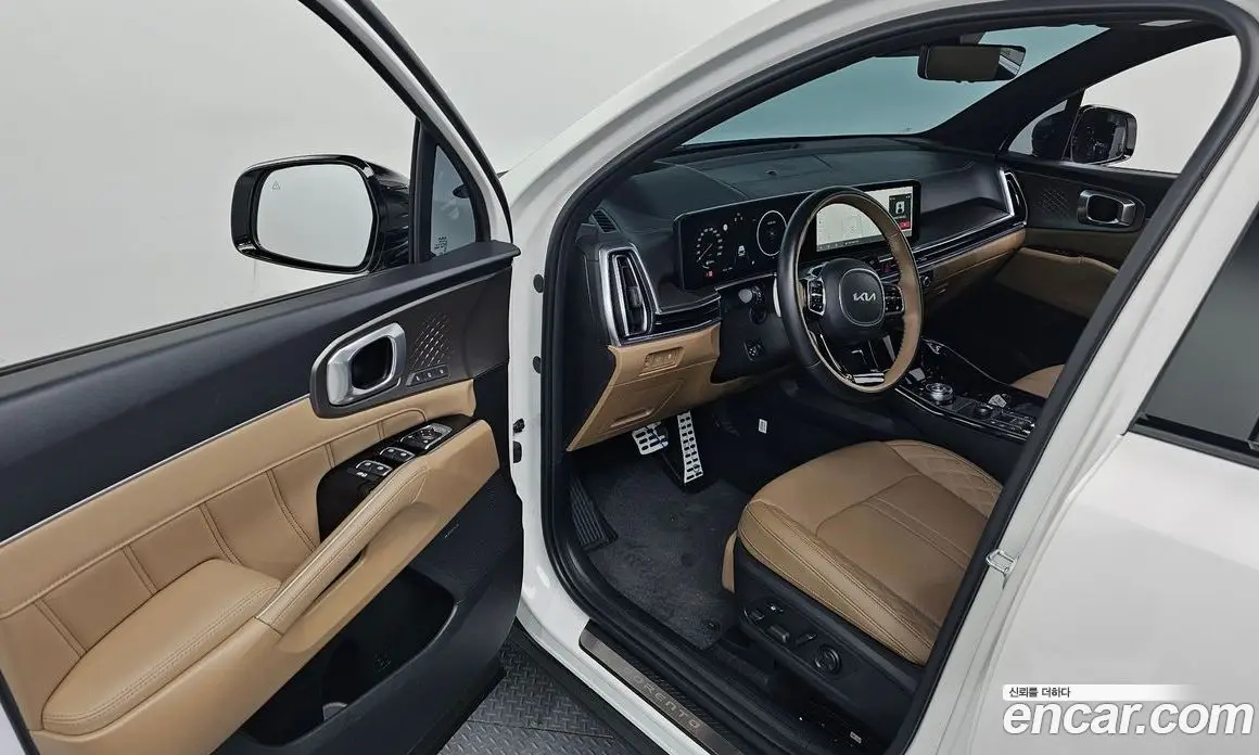 Kia Sorento 2023 1.6 автомат (гидро), фото 13
