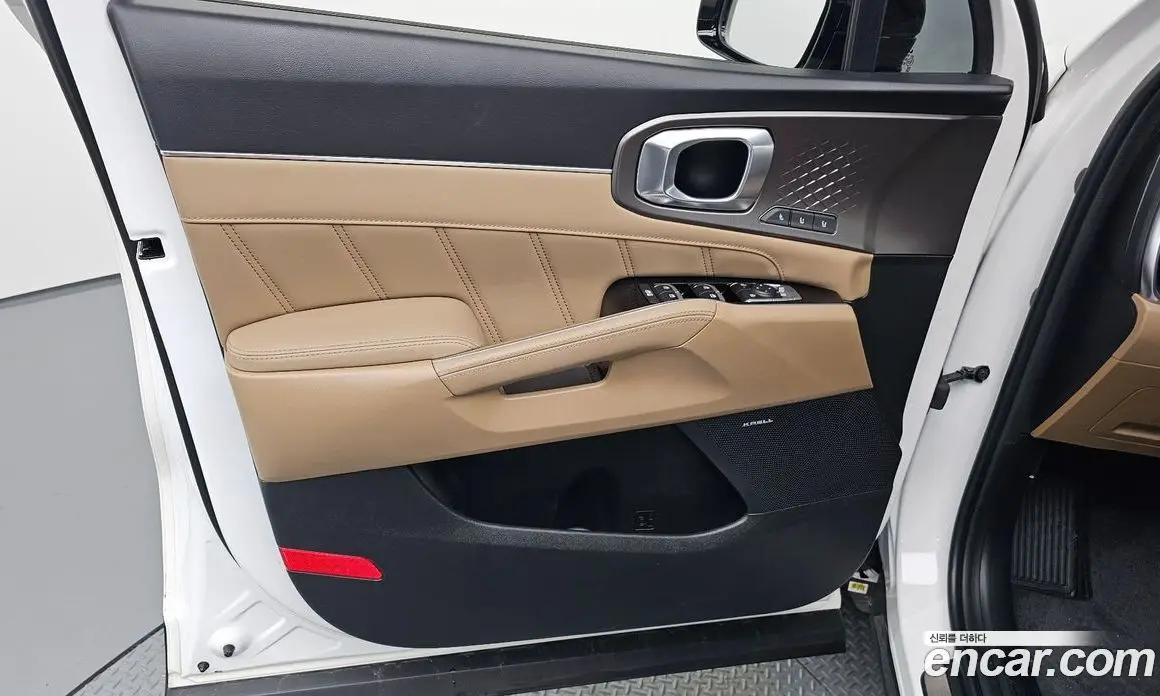 Kia Sorento 2023 1.6 автомат (гидро), фото 14