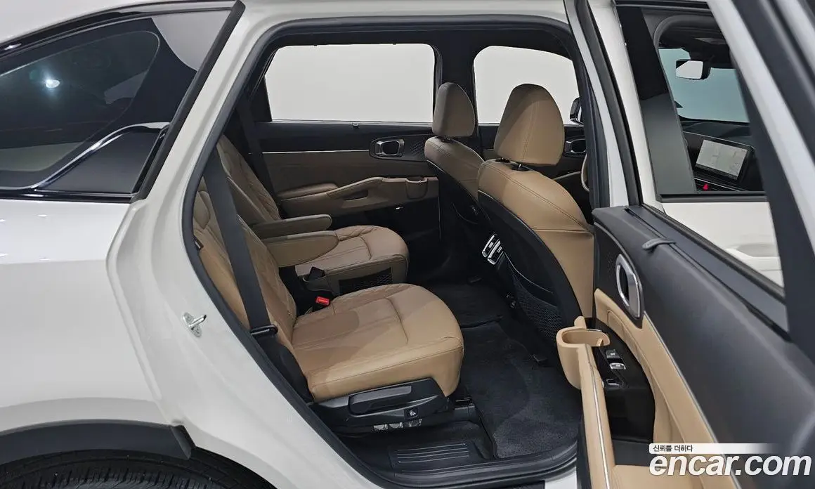 Kia Sorento 2023 1.6 автомат (гидро), фото 18