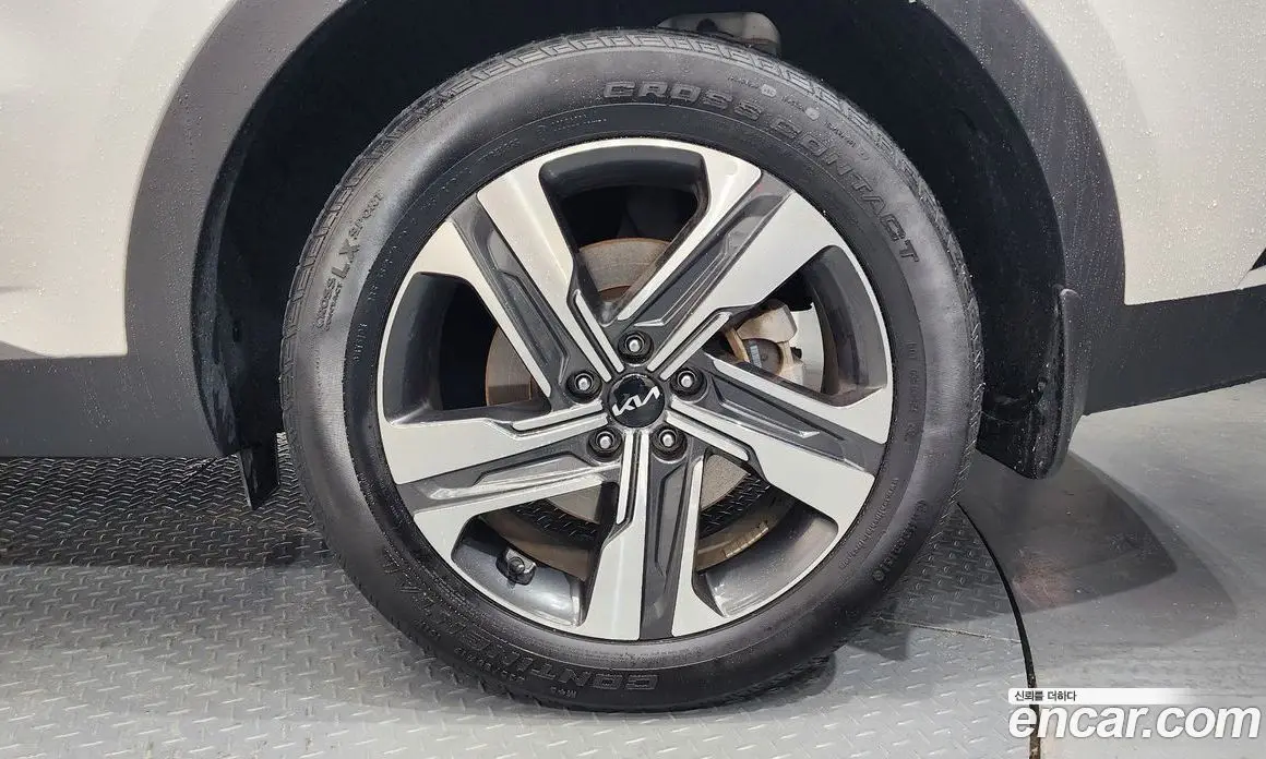 Kia Sorento 2023 1.6 автомат (гидро), фото 7