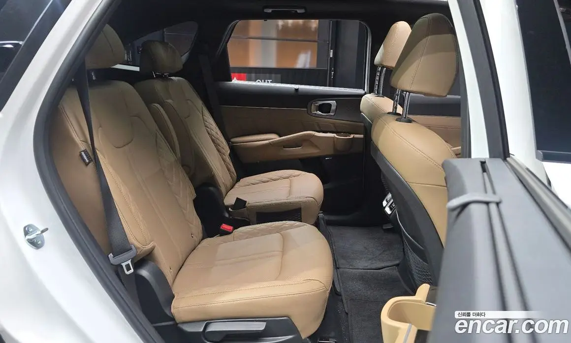 Kia Sorento 2024 1.6 автомат (гидро), фото 17