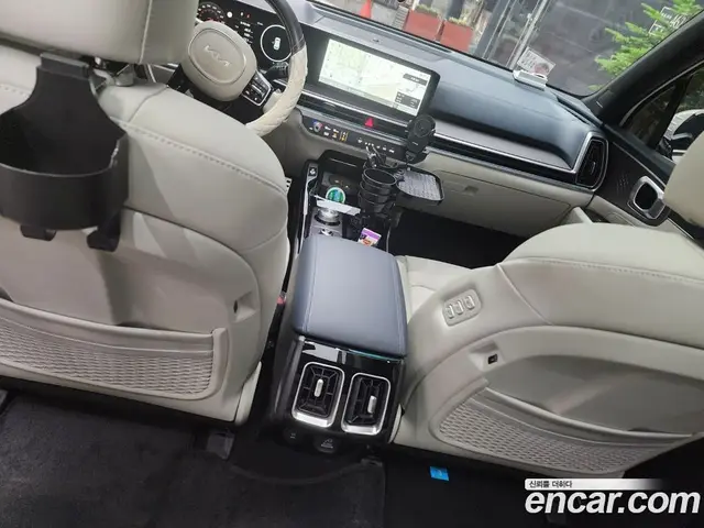 Kia Sorento 2024 1.6 автомат (гидро), миниатюра 8 Kia Sorento 2024 1.6 автомат (гидро), миниатюра 8