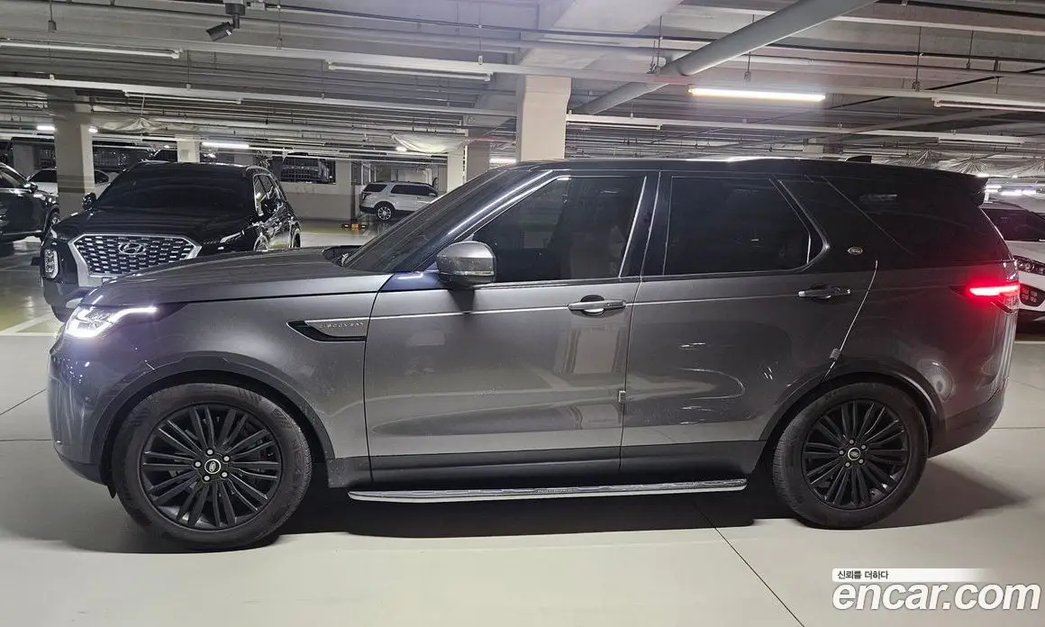 Land Rover Discovery 2019 3.0 автомат (гидро), фото 3