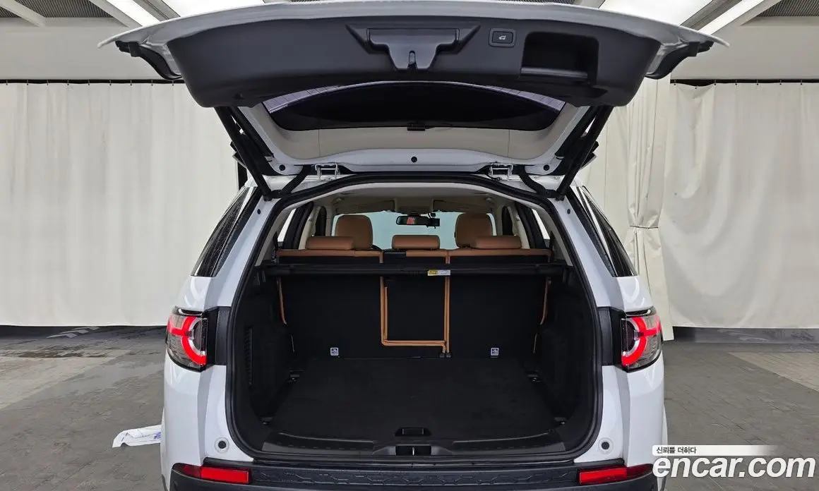 Land Rover Discovery Sport 2018 2.0 автомат (гидро), фото 23