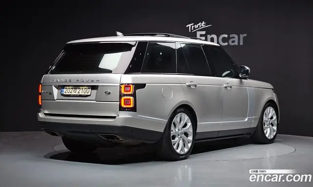 Land Rover Range Rover 2021 3.0 автомат (гидро), миниатюра 2 Land Rover Range Rover 2021 3.0 автомат (гидро), миниатюра 2