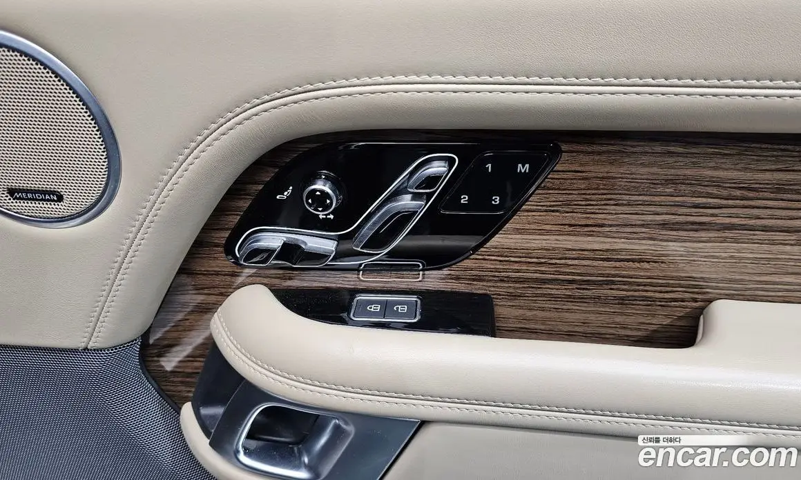 Land Rover Range Rover 2021 3.0 автомат (гидро), фото 20 Land Rover Range Rover 2021 3.0 автомат (гидро), фото 20