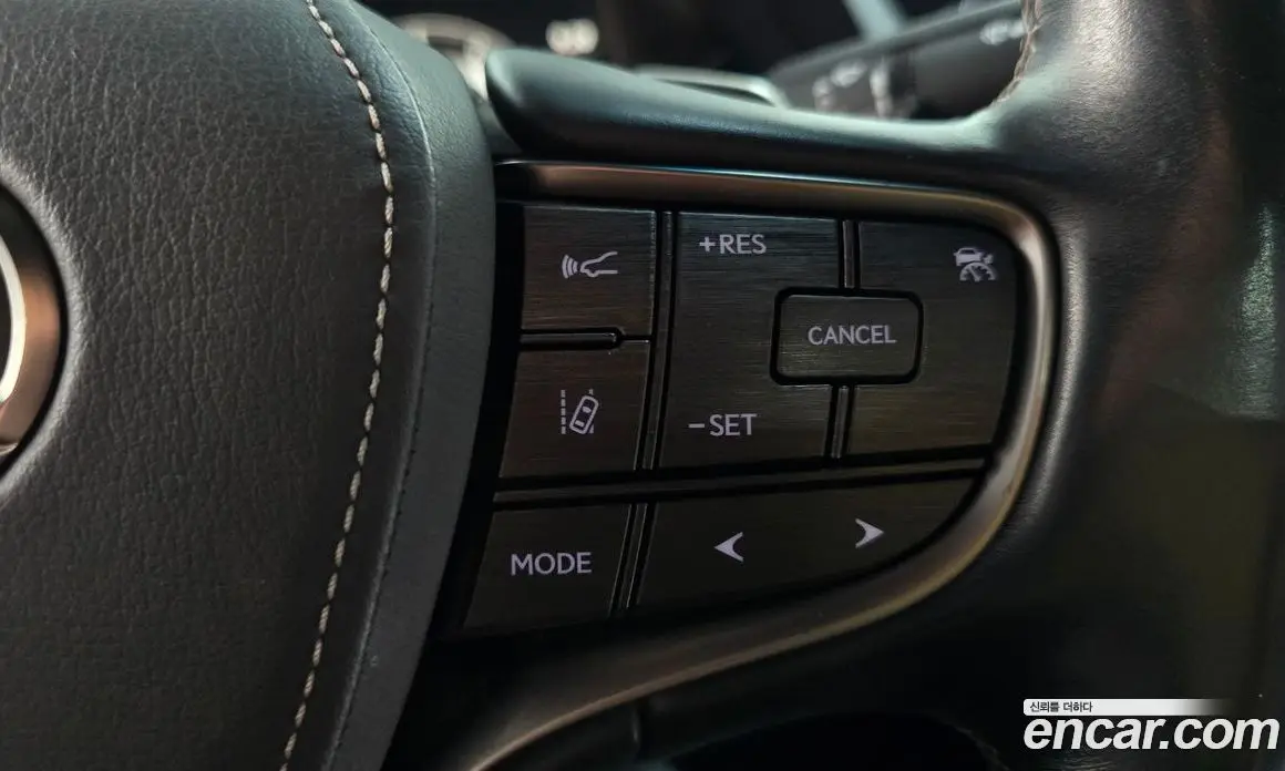 Lexus LS 2018 3.4 автомат (гидро), фото 23