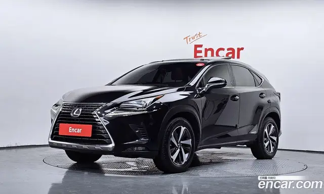 Lexus NX, 2017, 121 256 км