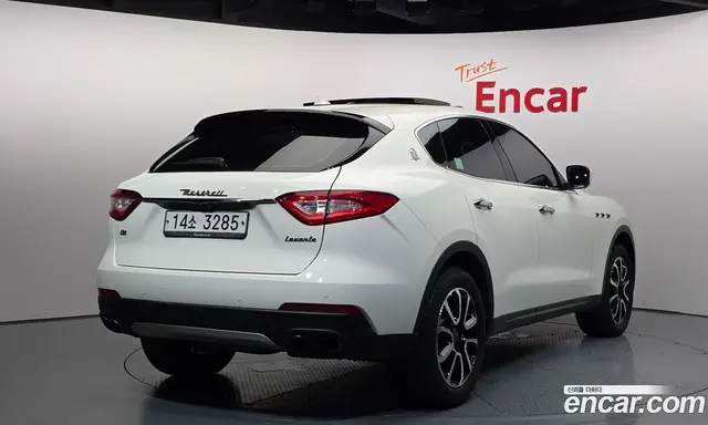 Maserati Levante 2017 3.0 автомат (гидро), миниатюра 2