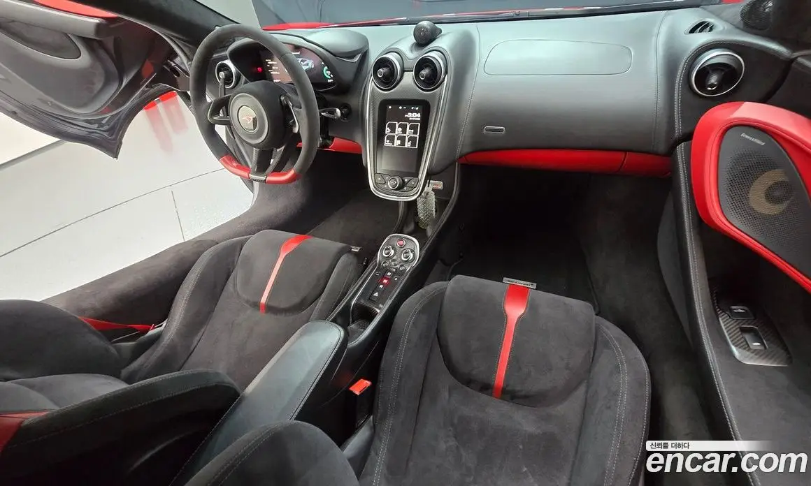 McLaren 570S 2017 3.8 автомат (гидро), фото 7