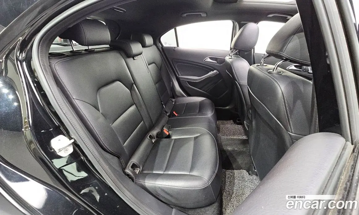 Mercedes-Benz A-Class 2018 1.6 автомат (гидро), фото 11
