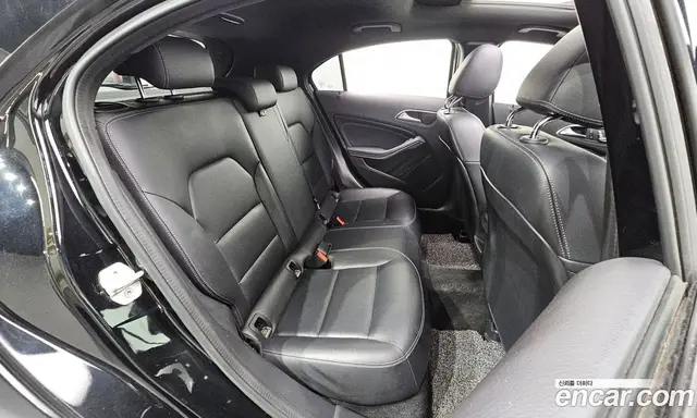 Mercedes-Benz A-Class 2018 1.6 автомат (гидро), миниатюра 11