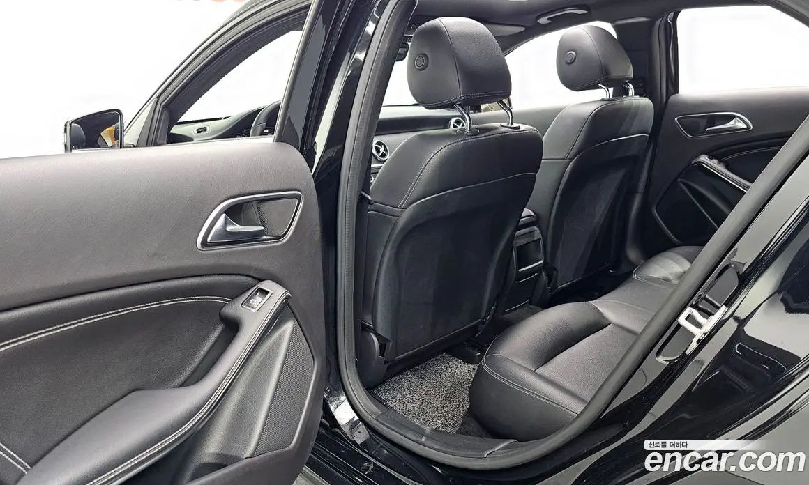 Mercedes-Benz A-Class 2018 1.6 автомат (гидро), фото 16