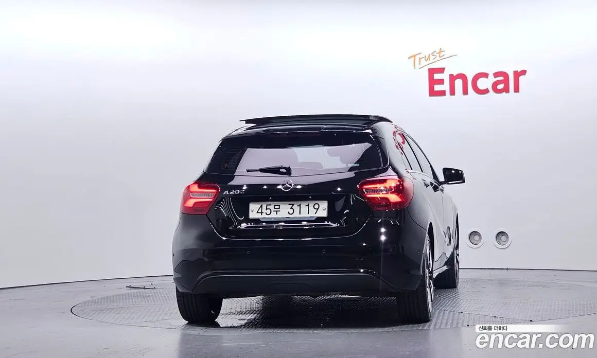 Mercedes-Benz A-Class 2018 1.6 автомат (гидро), фото 4