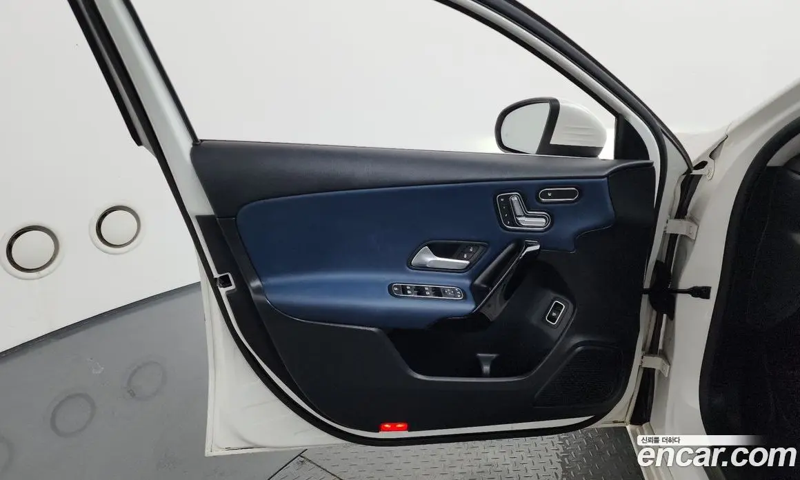 Mercedes-Benz A-Class 2020 2.0 автомат (гидро), фото 13
