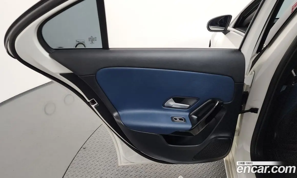 Mercedes-Benz A-Class 2020 2.0 автомат (гидро), фото 14