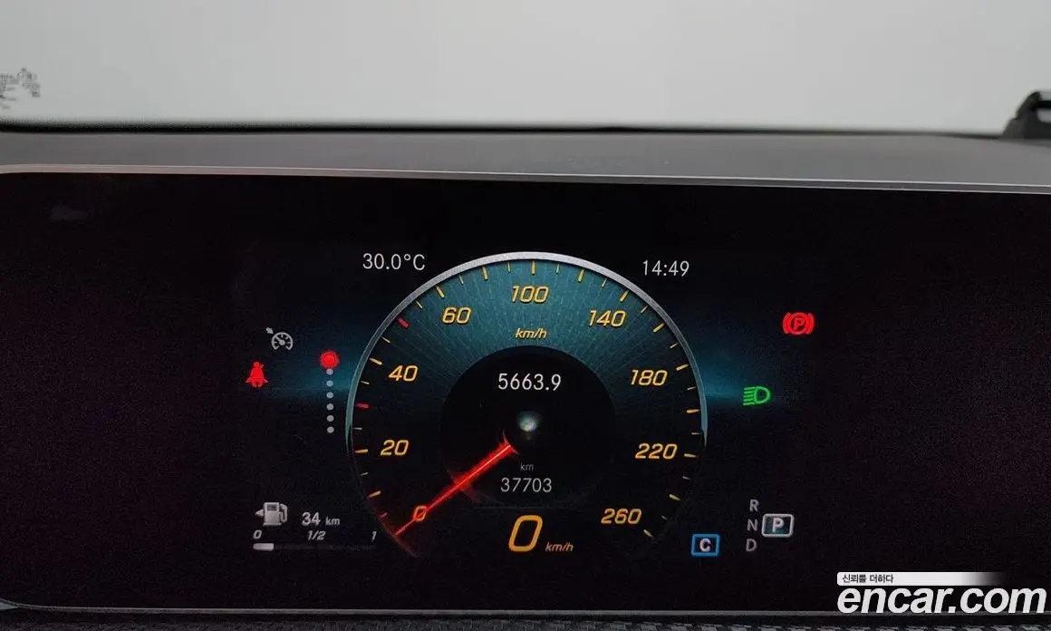 Mercedes-Benz A-Class 2020 2.0 автомат (гидро), фото 10