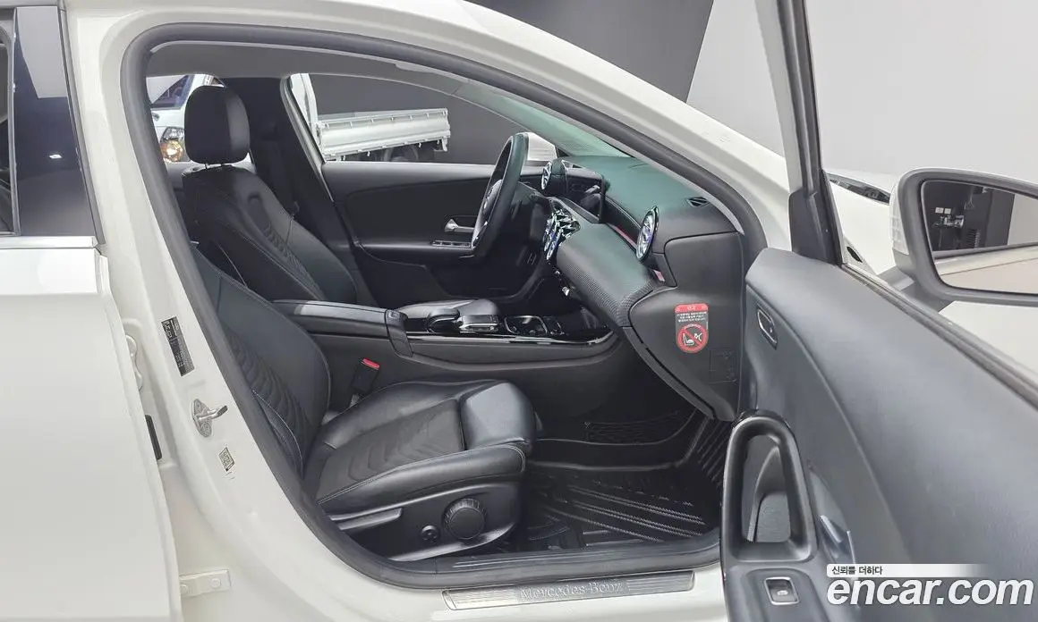Mercedes-Benz A-Class 2020 2.0 автомат (гидро), фото 11