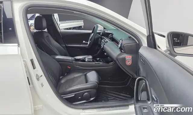 Mercedes-Benz A-Class 2020 2.0 автомат (гидро), миниатюра 11
