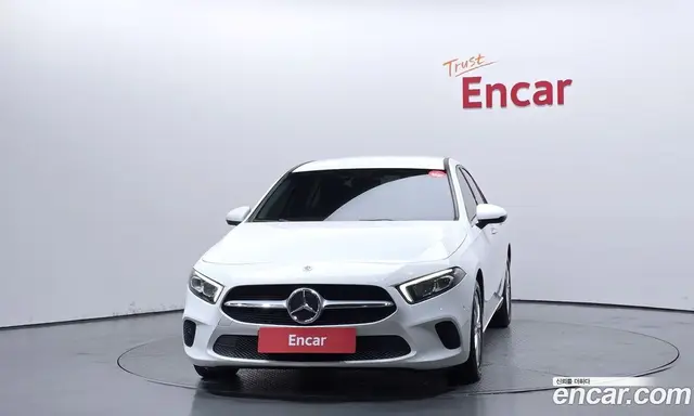 Mercedes-Benz A-Class 2020 2.0 автомат (гидро), миниатюра 3
