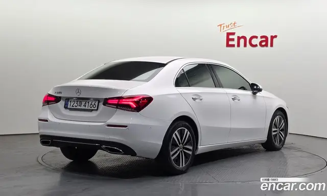 Mercedes-Benz A-Class 2021 2.0 автомат (гидро), миниатюра 2 Mercedes-Benz A-Class 2021 2.0 автомат (гидро), миниатюра 2