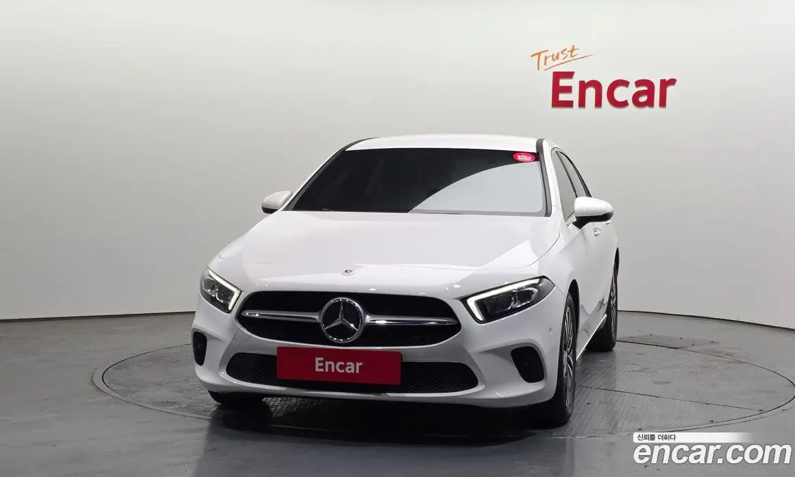 Mercedes-Benz A-Class 2021 2.0 автомат (гидро), фото 3 Mercedes-Benz A-Class 2021 2.0 автомат (гидро), фото 3