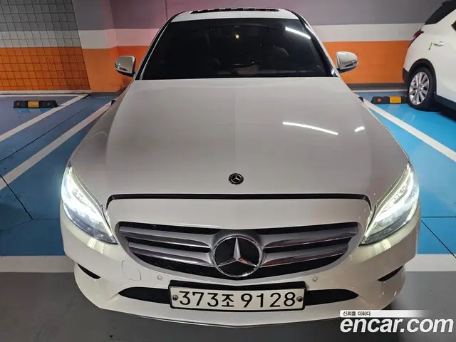 Mercedes-Benz C-Class 2020 2.0 автомат (гидро), миниатюра 1