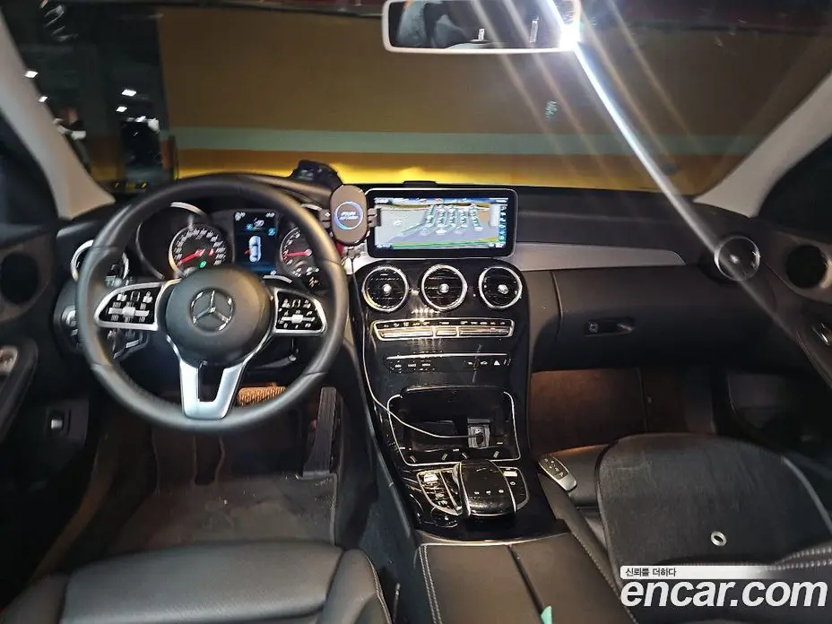 Mercedes-Benz C-Class 2020 2.0 автомат (гидро), фото 15