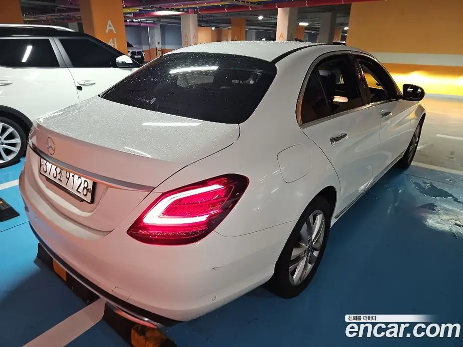 Mercedes-Benz C-Class 2020 2.0 автомат (гидро), фото 6