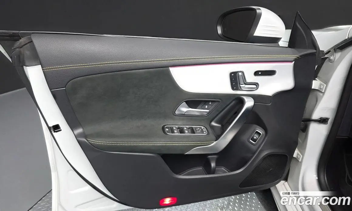 Mercedes-Benz CLA-Class 2023 2.0 автомат (гидро), фото 14
