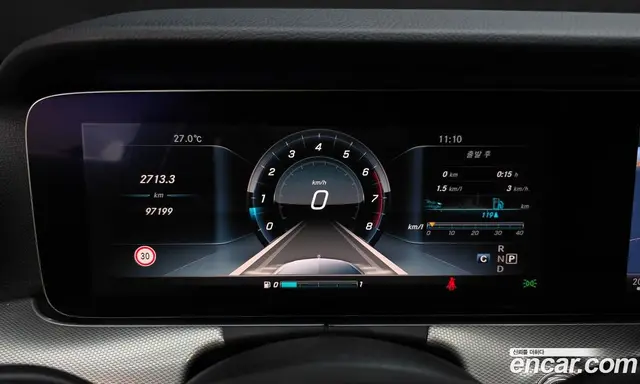 Mercedes-Benz E-Class 2016 2.0 автомат (гидро), миниатюра 8