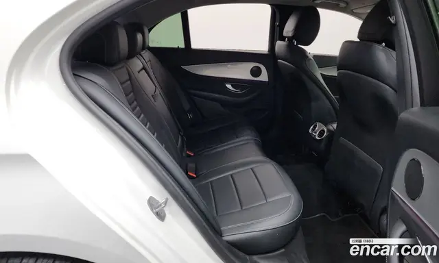 Mercedes-Benz E-Class 2017 2.0 автомат (гидро), миниатюра 11
