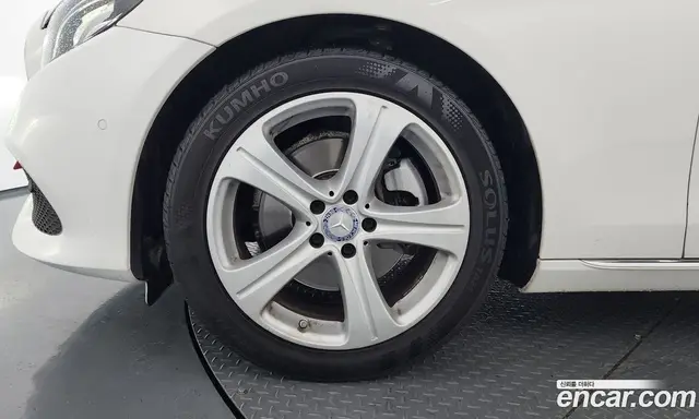 Mercedes-Benz E-Class 2017 2.0 автомат (гидро), миниатюра 5