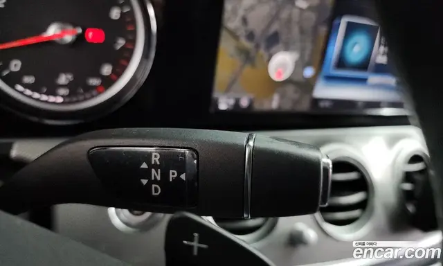 Mercedes-Benz E-Class 2017 2.0 автомат (гидро), миниатюра 9